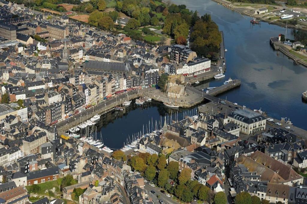 Bienvenue Chez Vous Apartment Honfleur Exterior foto